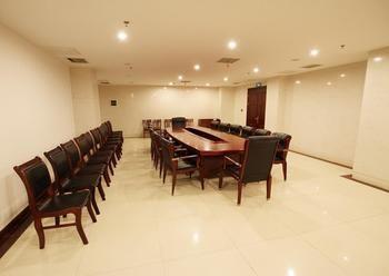 Qingdao Excalibur Hotel Экстерьер фото