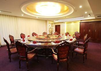 Qingdao Excalibur Hotel Экстерьер фото